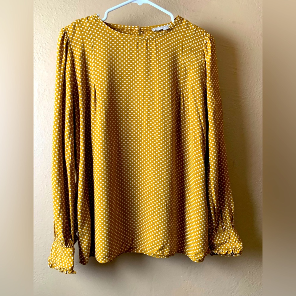 Loft M chartreuse and white polka dot shirt with wrist ruffles!